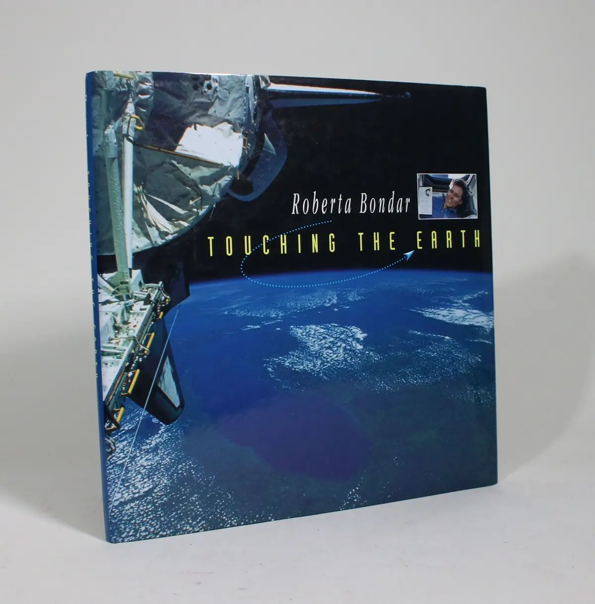 Touching The Earth By Roberta Bondar Book 1