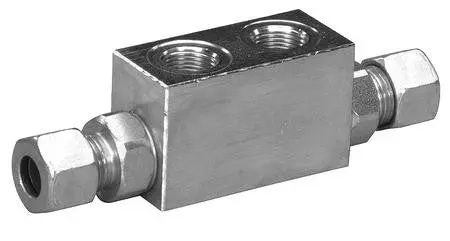 Check Valve With 3/8" Bsp Ports 1