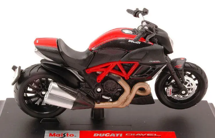 Motorizada Colecionável Ducati Diavel Carbon Escala 1:12 1