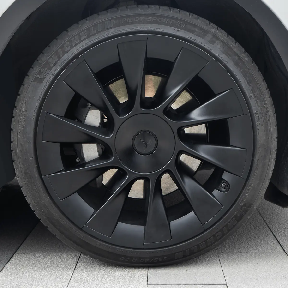 Model Y 2019+ 20-Inch Wheel Hub Protector Covers For Tesla (Set Of 40) 1