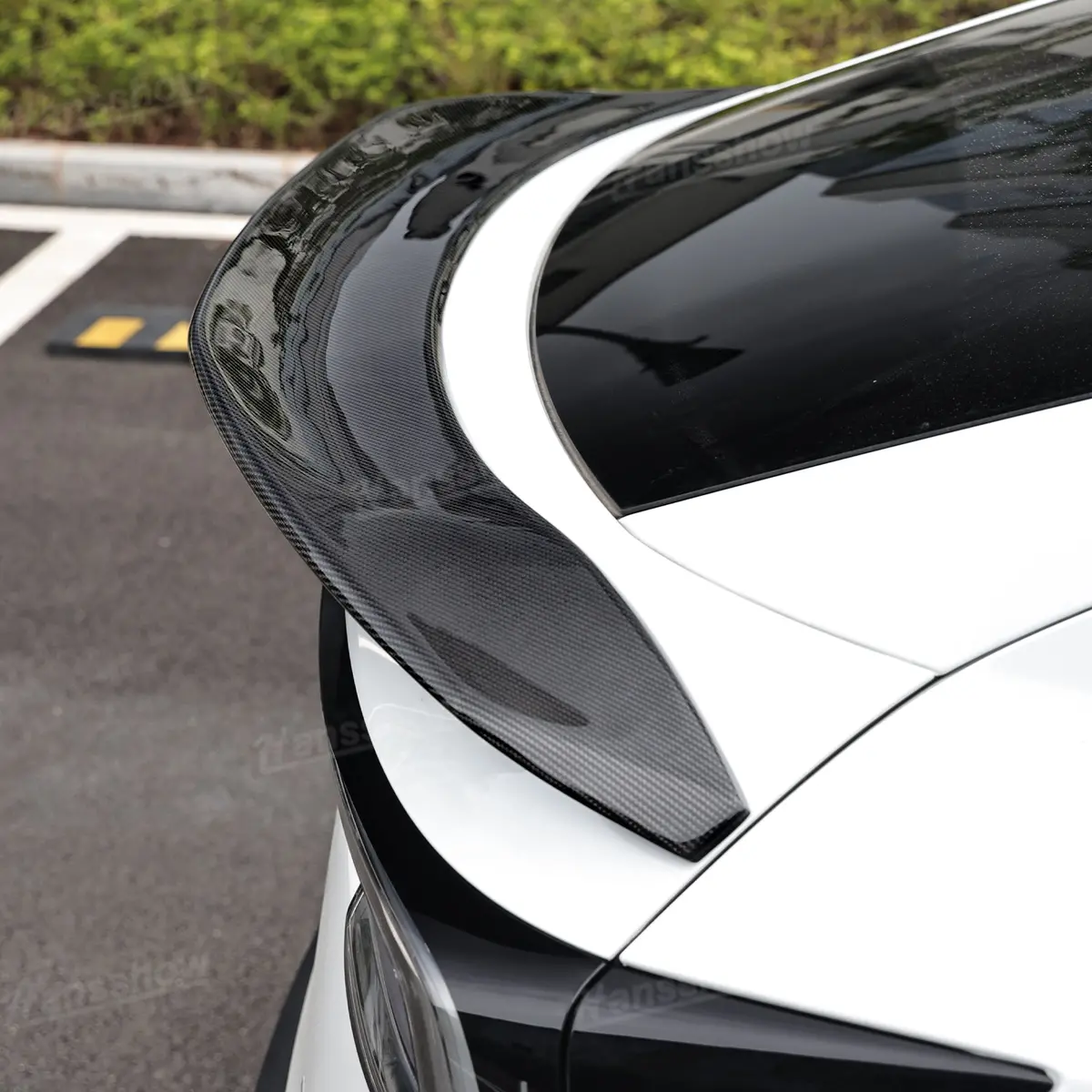 V-Style Rear Spoiler For Model Y/Y Juniper/3 Highland Glossy Flexible... 1