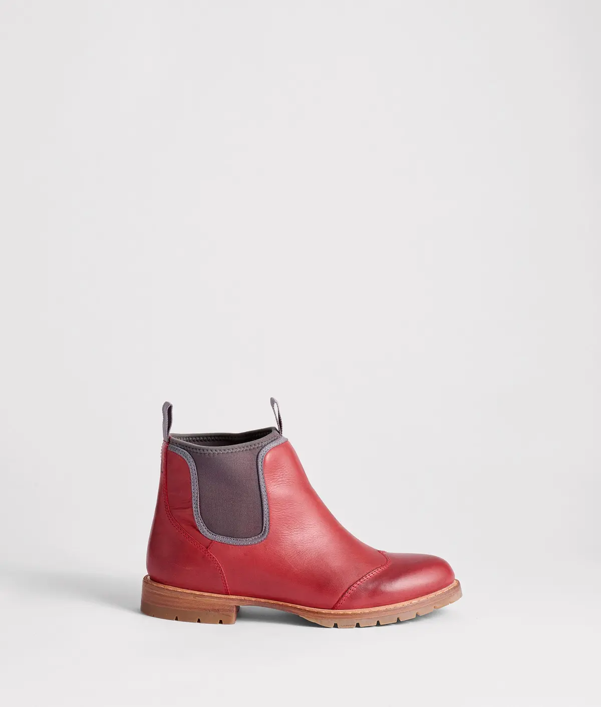 All-Weather Town Chelsea :: Crimson 1