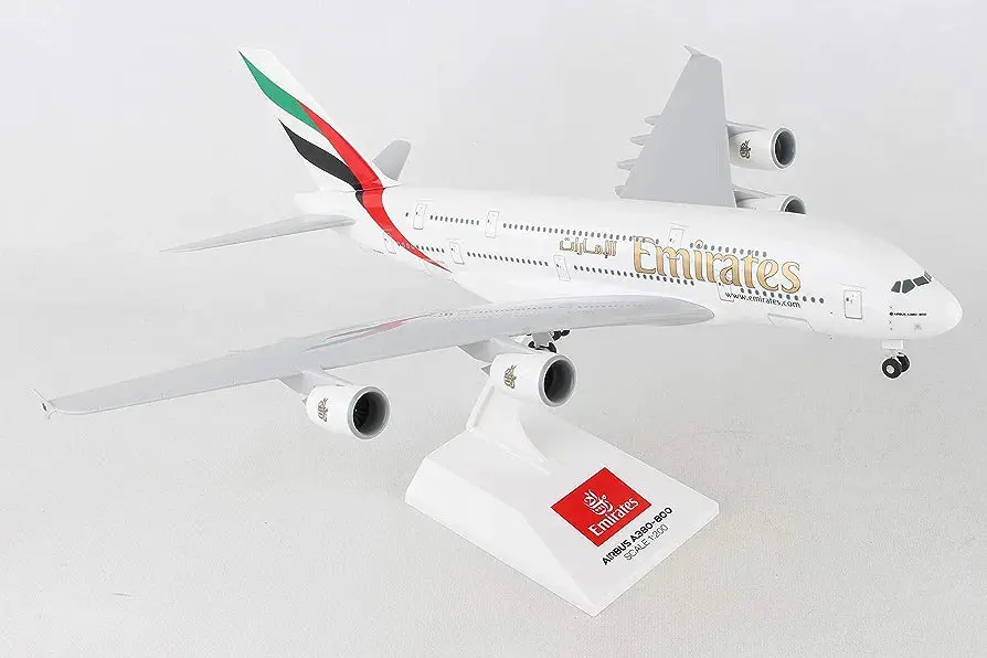 Avião Colecionável Emirates A320 Escala 20 Cm 1