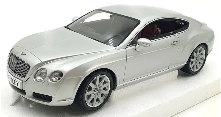 Carro Colecionável Bentley Continental Supersports Escala 1:24 1
