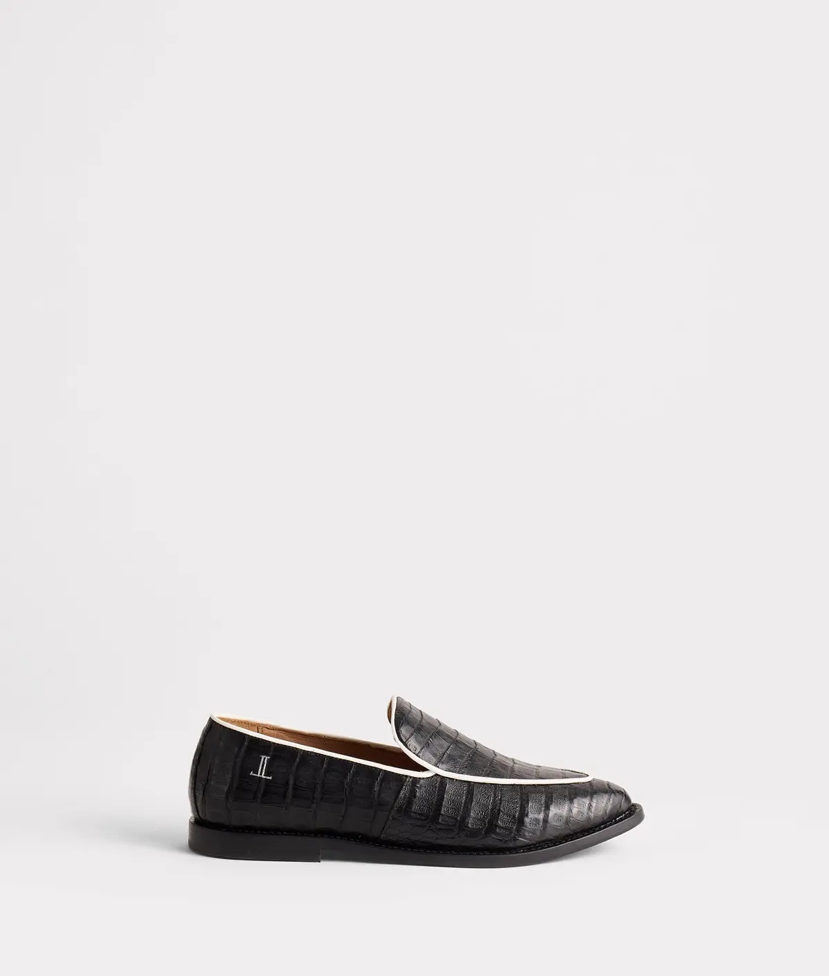 Karmen :: Black 1