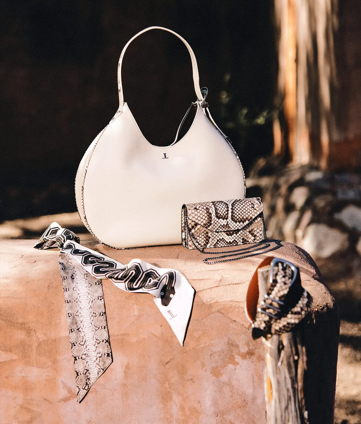 Large Heidi Hobo Bag :: Cream 2