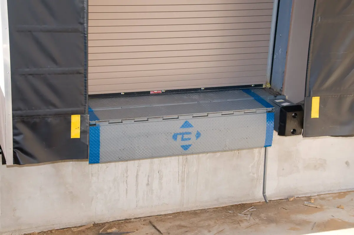 Bluff® Edge Of Dock Leveler - 30,000Lb. Capacity 2