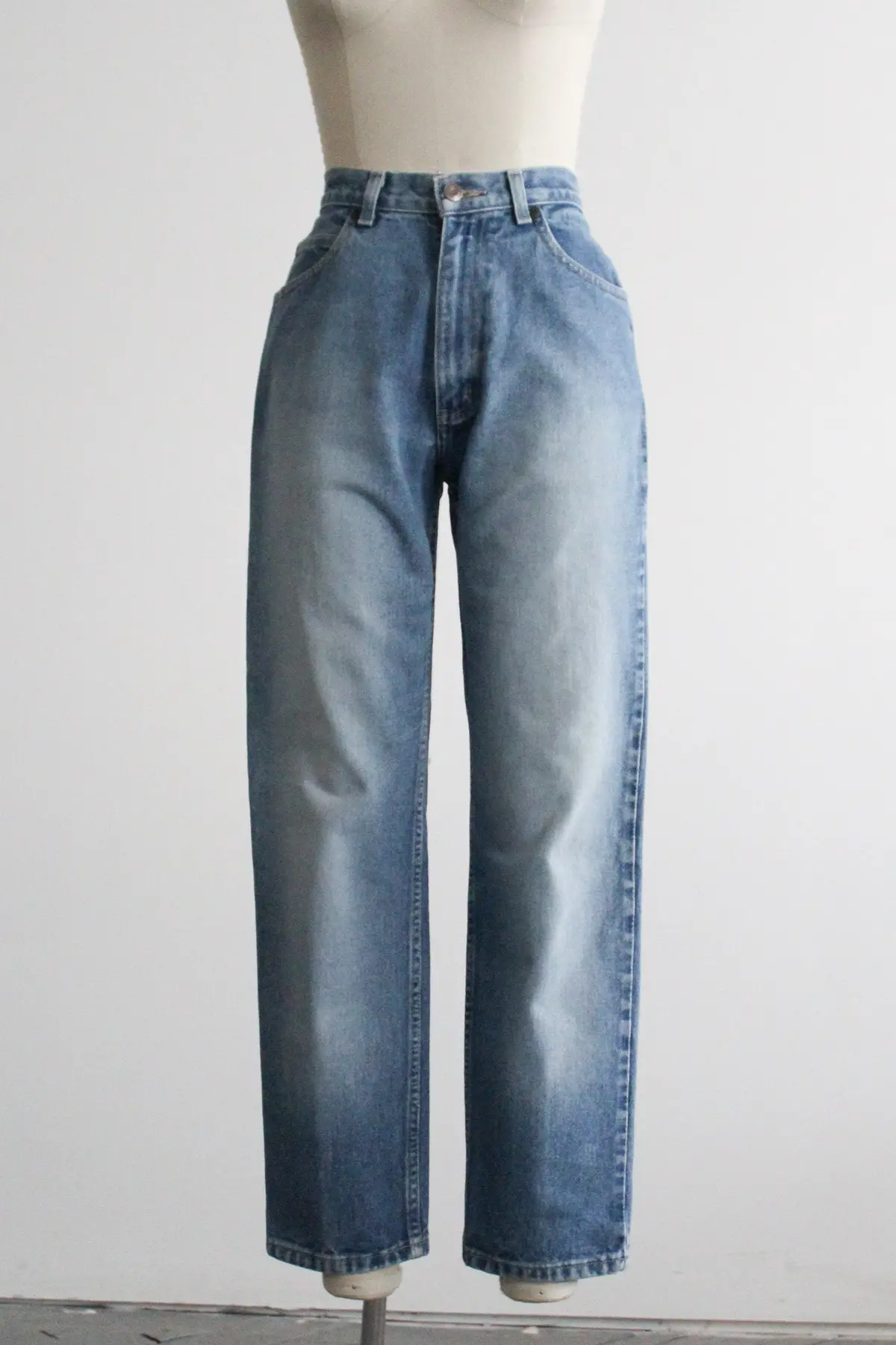 Sunfaded Mom Jeans 2