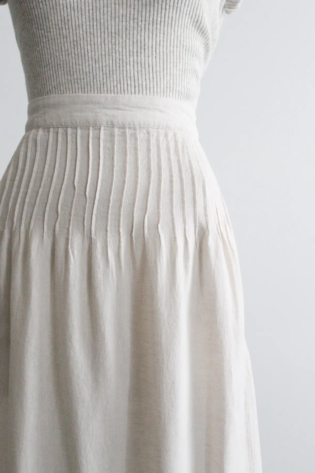 Pintuck Linen Skirt 2