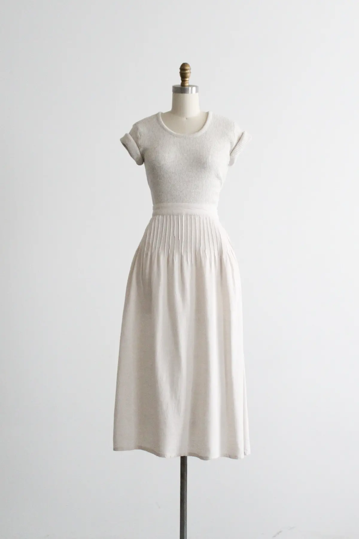 Pintuck Linen Skirt 1