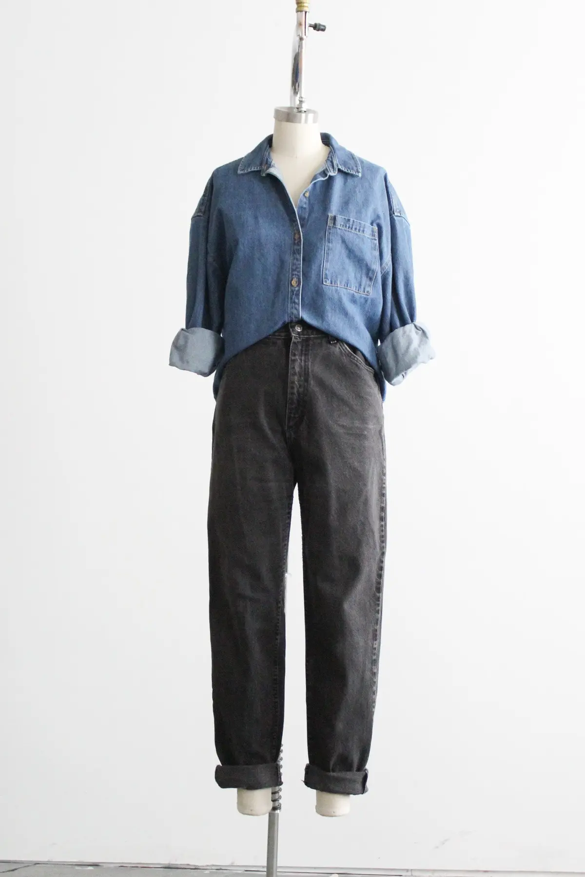 Ash Black Mom Jeans 1