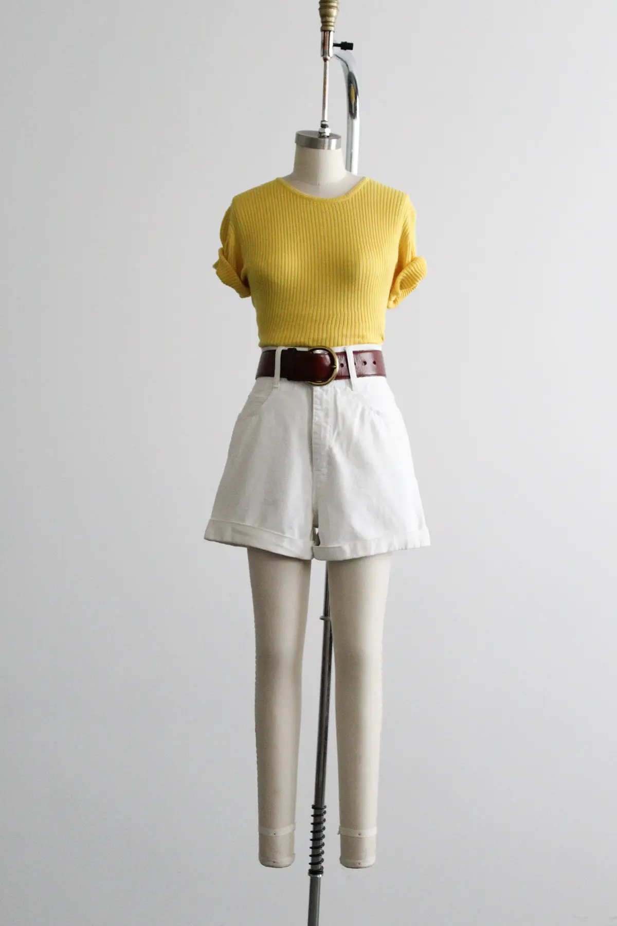 Whitecap High Rise Shorts 1