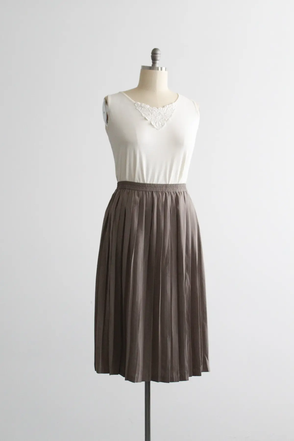 Madeline Lace-Trimmed Tank 2
