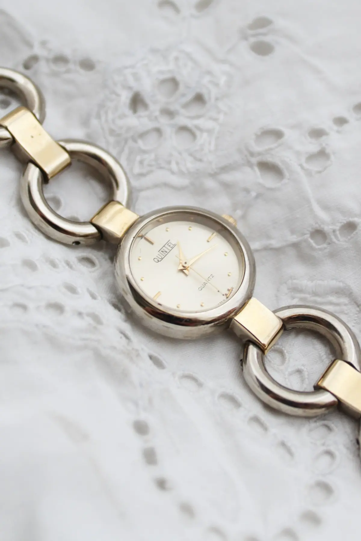Adeline Vintage Wristwatch 2
