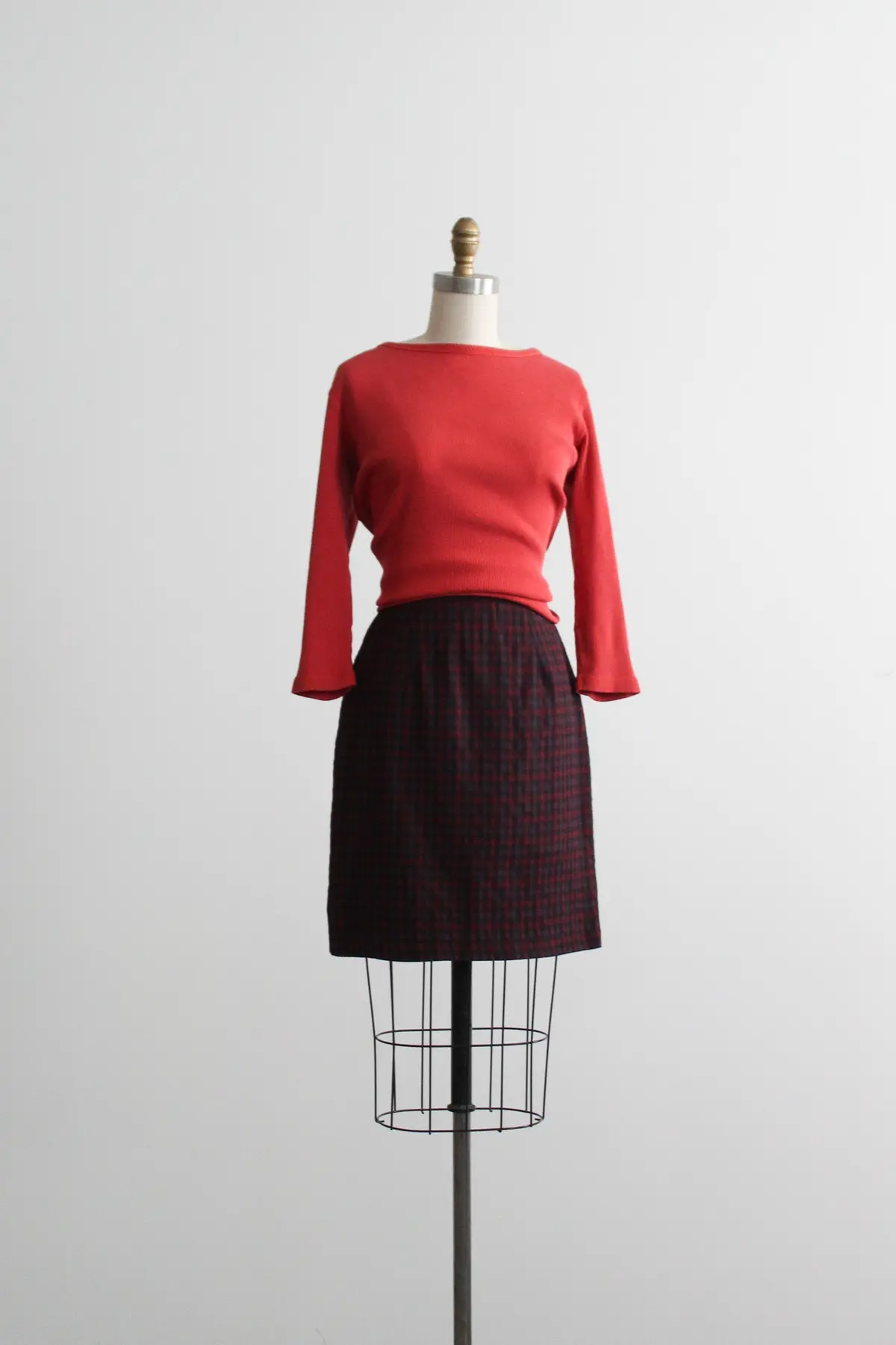 Carmine Rib Knit Tee 2