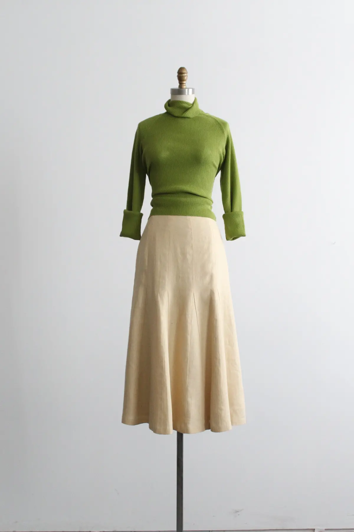 Honeyglow Linen Skirt 1