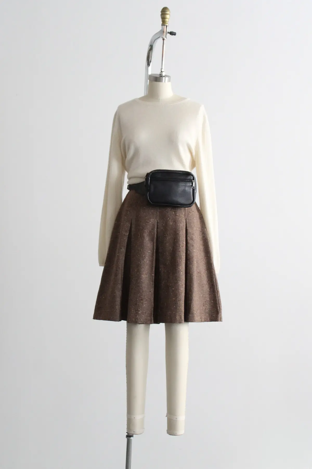 Walnutshell Wool Shorts 1