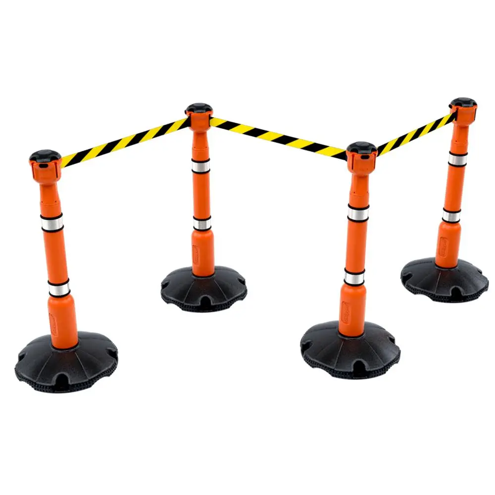 Skipper 27M Retractable Post & Base Barrier Kit 1