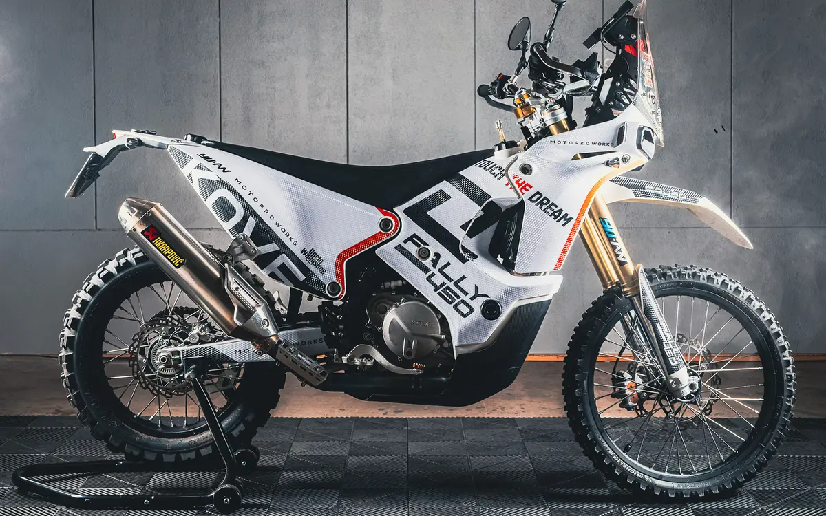 Kove Graphics - "Summit" (White) 1
