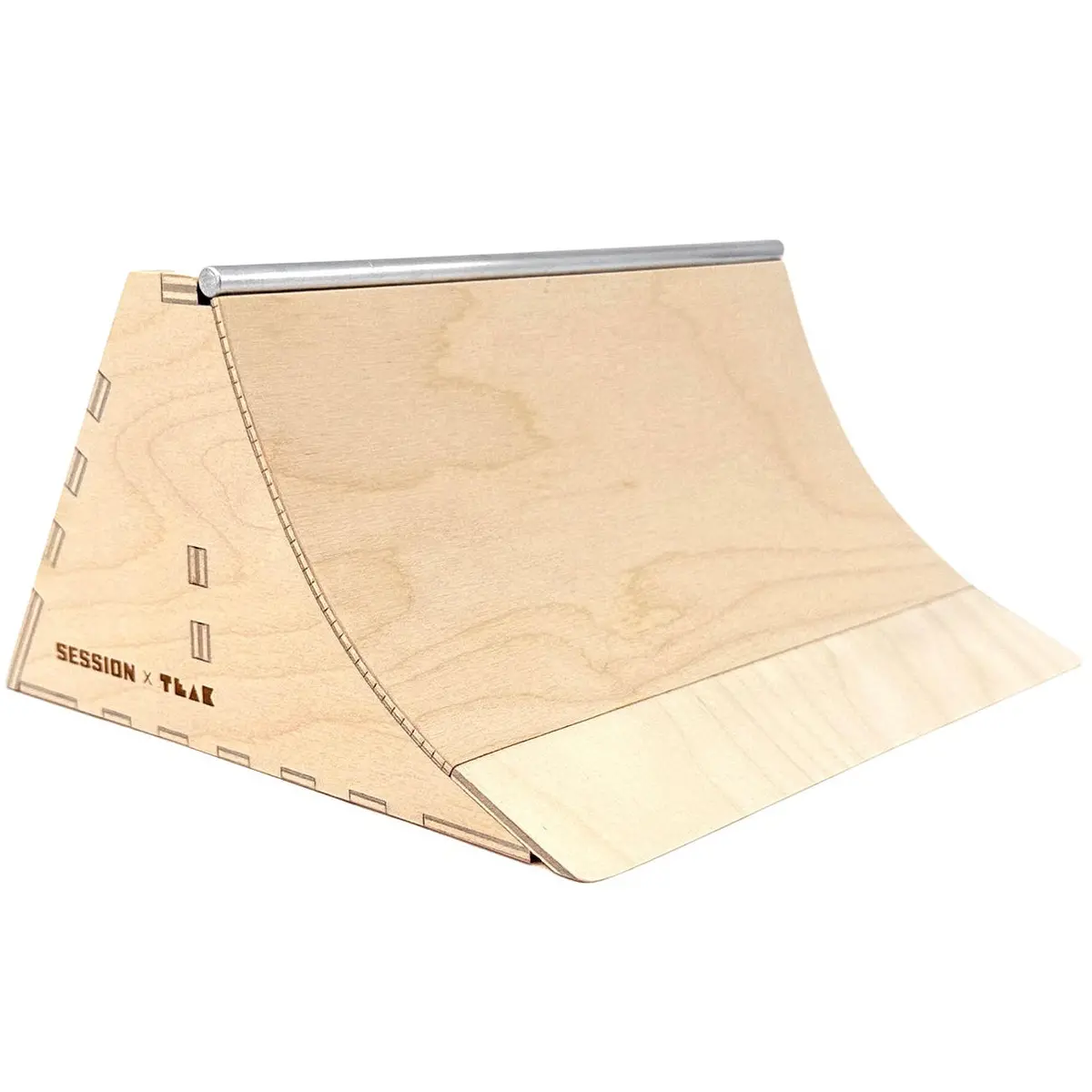 The Mini Quarter Bank - Short Quarter Pipe With A Banked Wall + Stainless Steel Bar Coping 1
