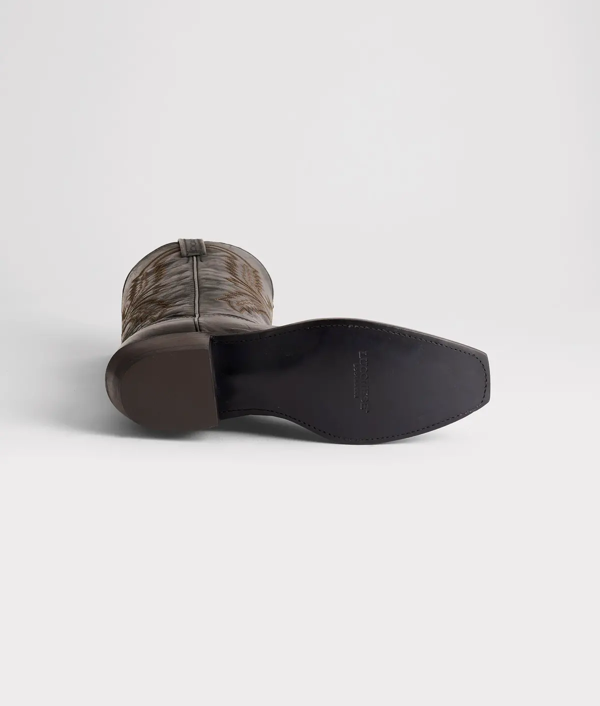 Crayton :: Black 6