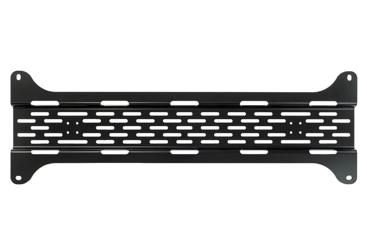 Overland Kitted Universal Mounting Plate 1