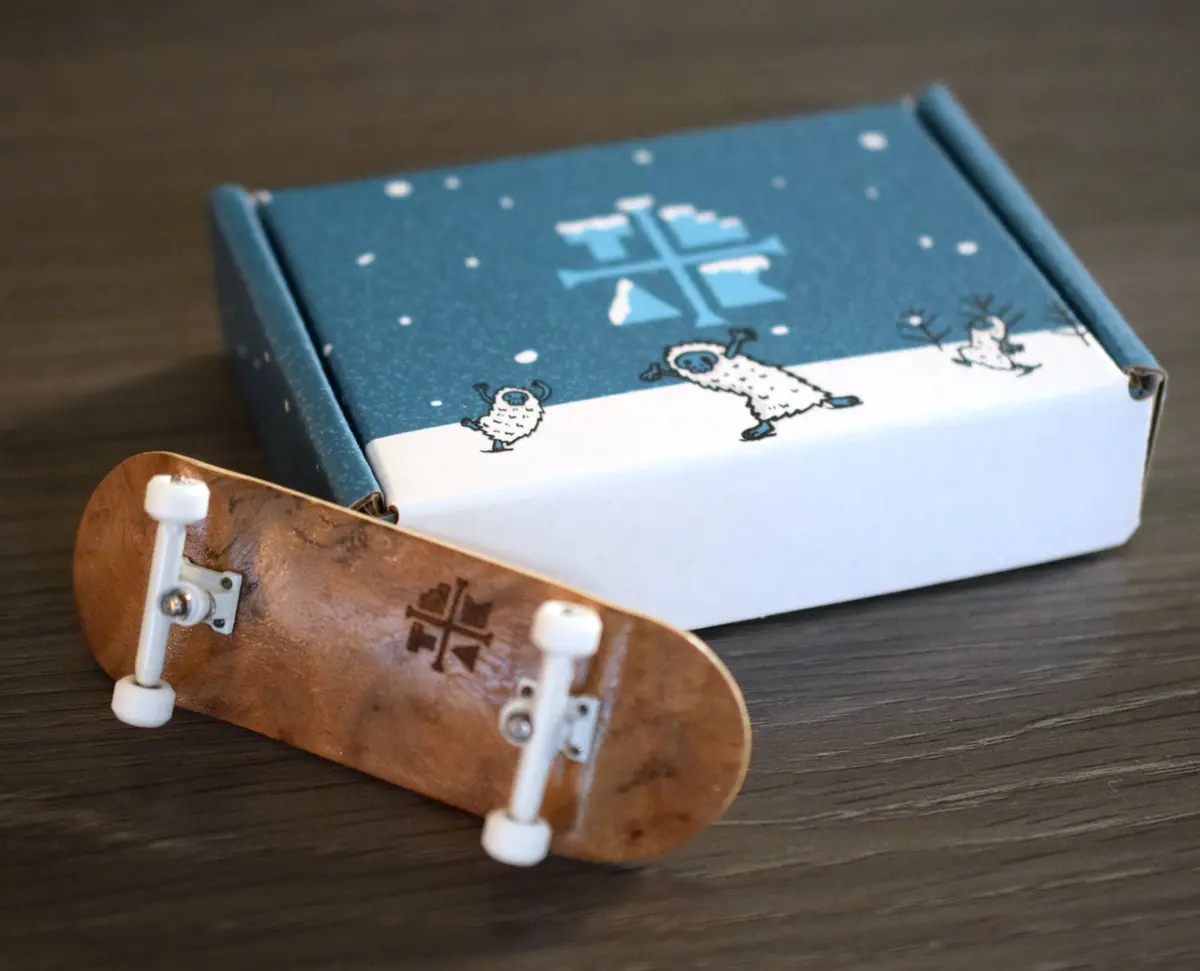 Holiday Yeti Tuning Gift Box *Limited Quantity* - No Deck Or Complete Included 1