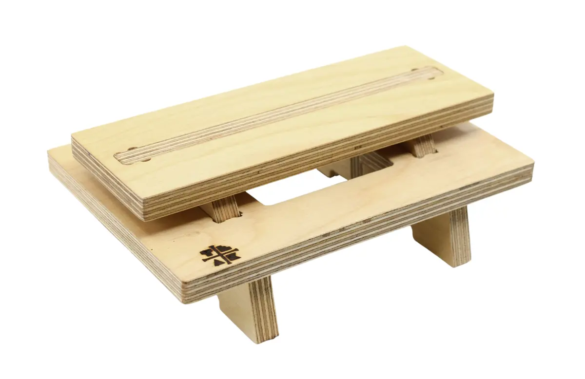 Engraved Fingerboard Picnic Table, 7.5 Inch 1