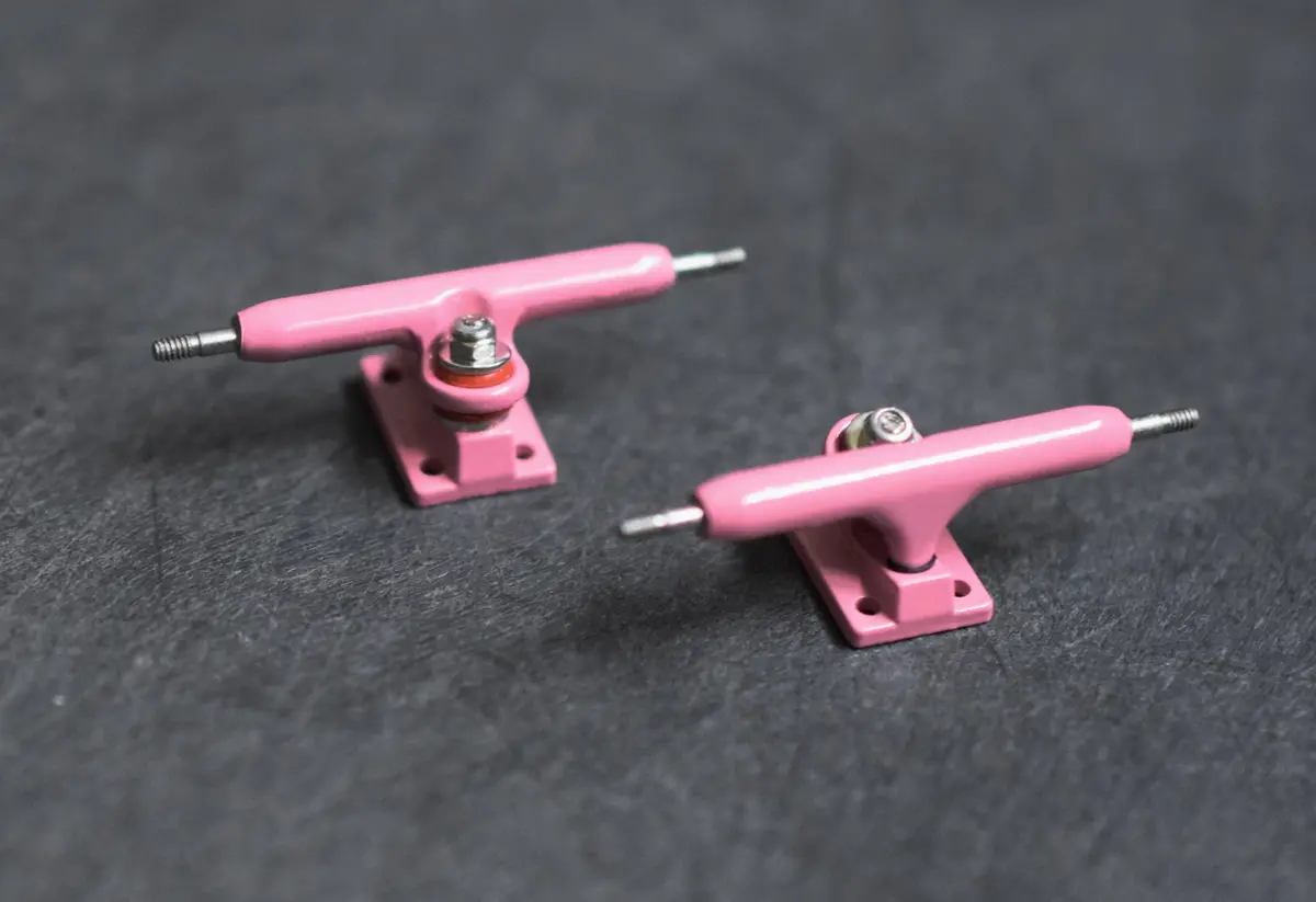 34Mm Prodigy Gen2 Pro Fingerboard Trucks - Pink Colorway - Includes Pro Duro Bubble Bushings 1