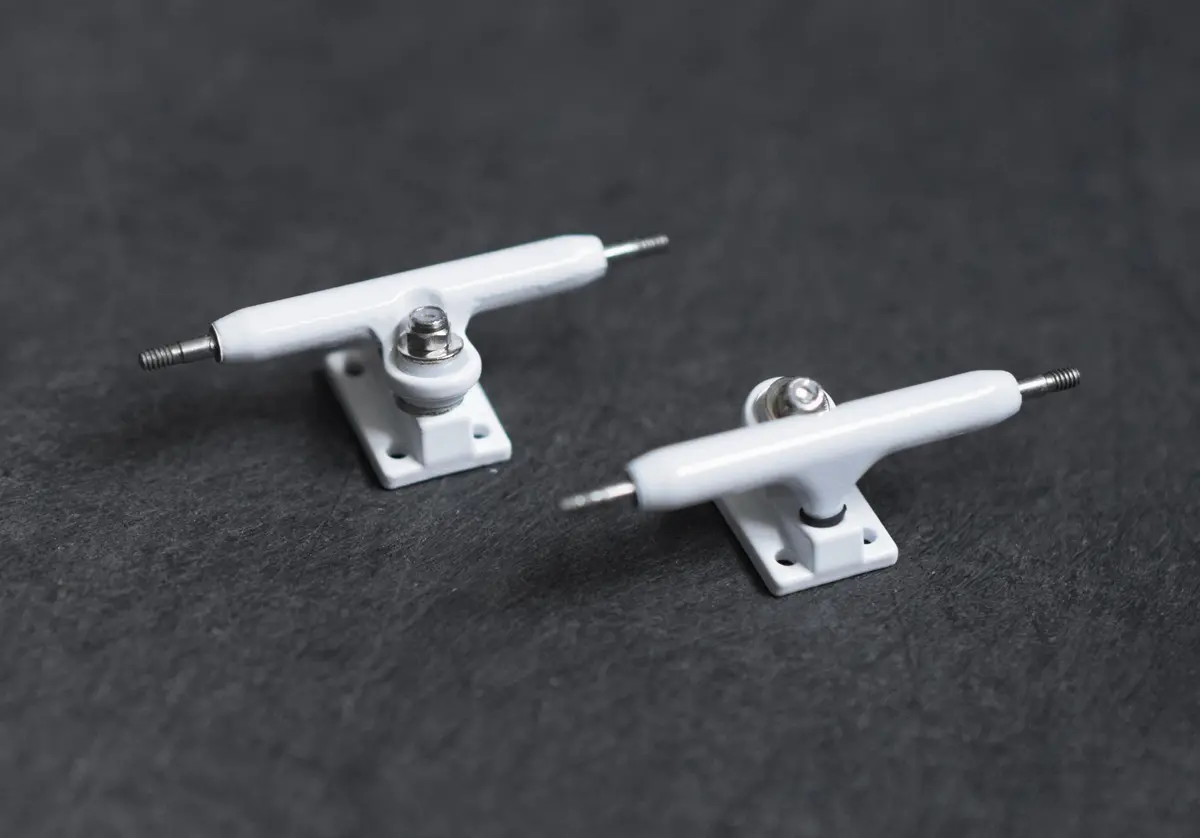 32Mm Prodigy Gen2 Pro Fingerboard Trucks - White Colorway - Includes Pro Duro Bubble Bushings 1