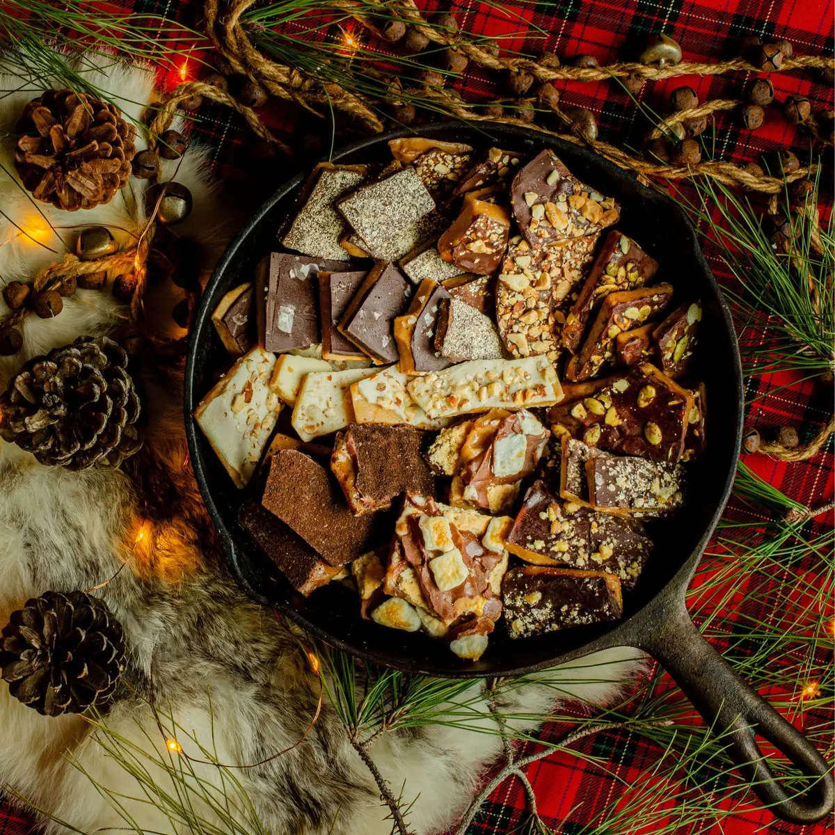 The Round-Up  8 Pack (2 Pounds) Of English Toffee 1