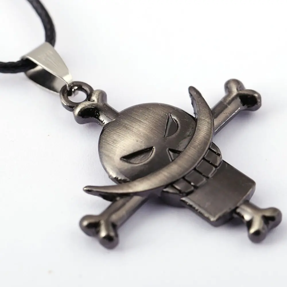 Fio Medalhão Barba Branca Edward Newgate - One Piece 1