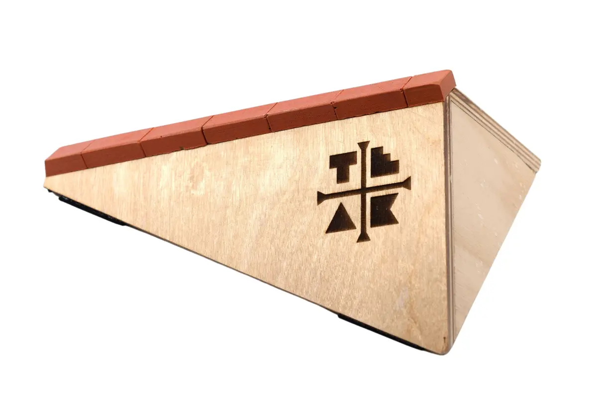 Teak Tuning Wooden Fingerboard "Polebank", Triangular Banks With Brick Coping, 8 Inches - Collab With Woodon 1