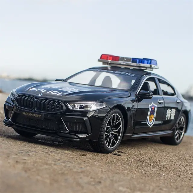 Carro Colecionavel M8 Police Car Escala  1:32 1