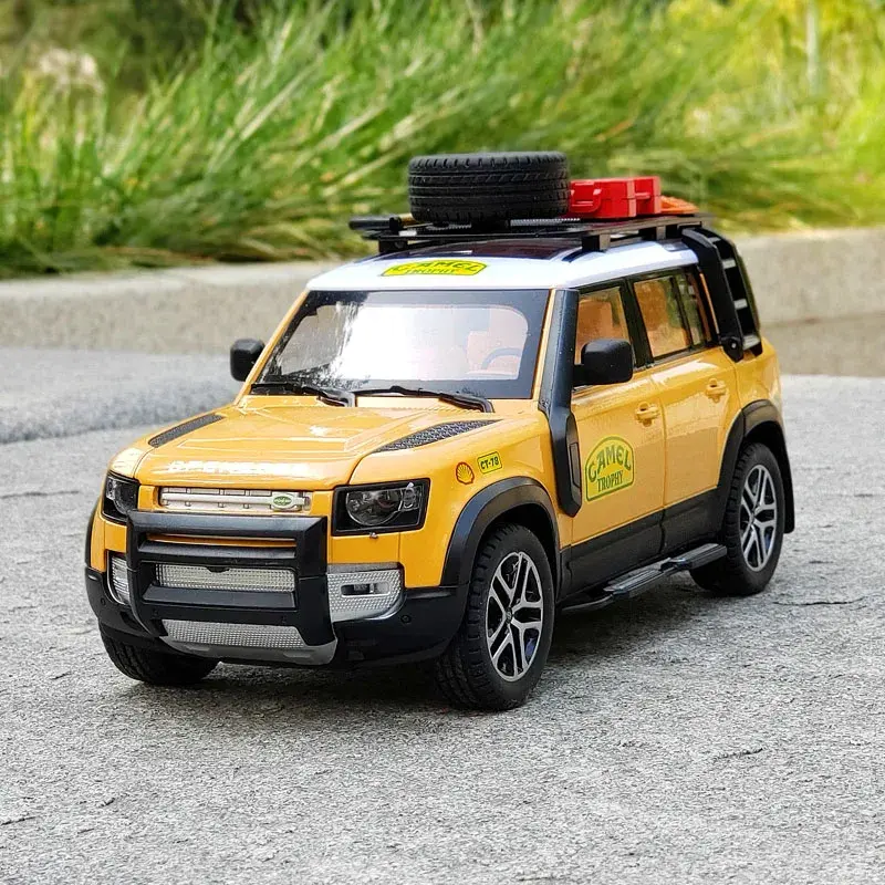 Carro Colecionavel Land Rover Defender Camel Trpphy-  1:22 1