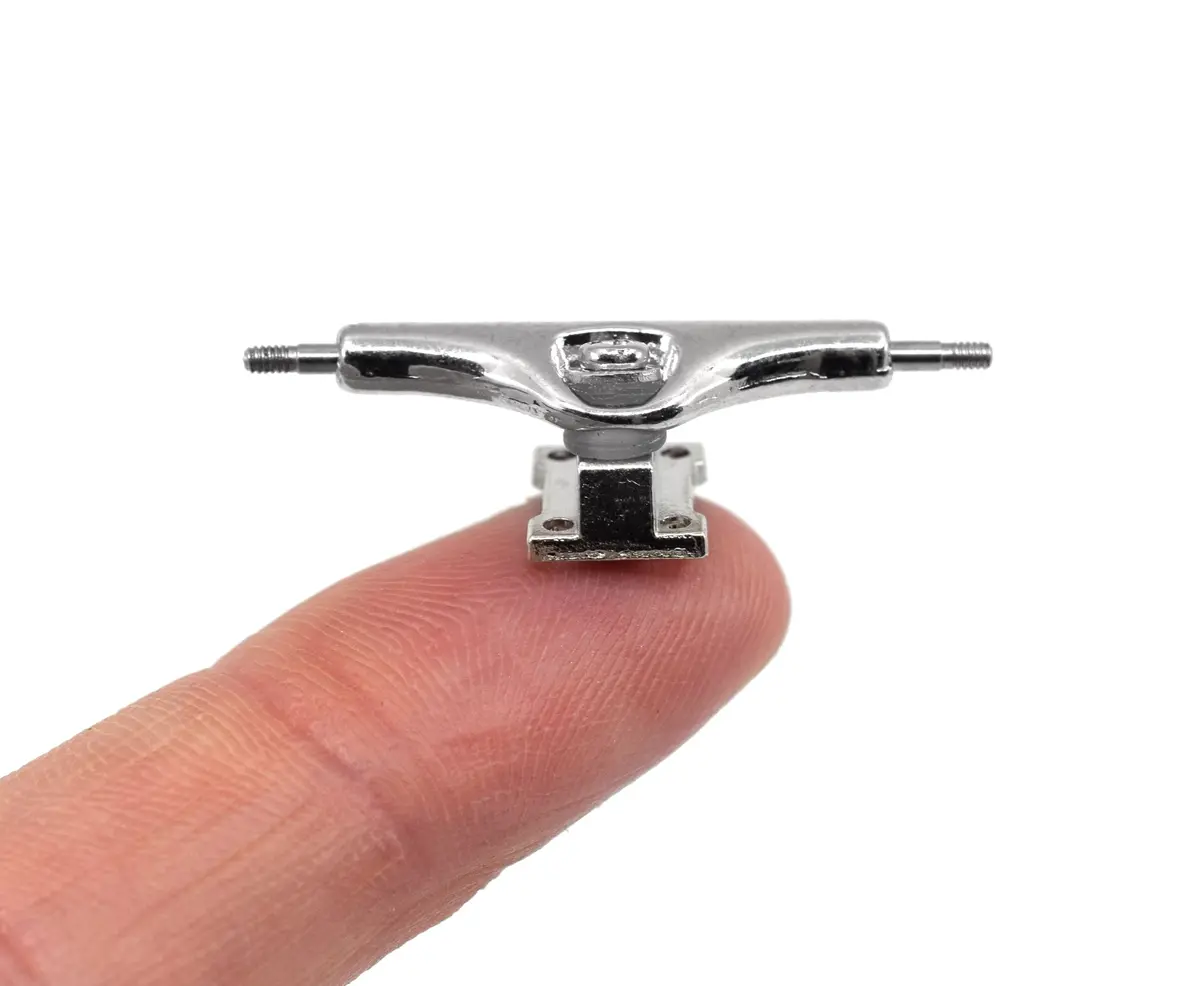 Prodigy Swerve Trucks, 32Mm - Silver Chrome Colorway 2